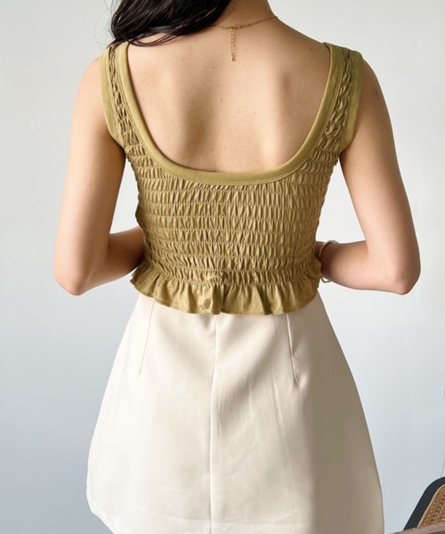 CLEA（クレア）の「パット付き シャーリング スクエアネック タンクトップ（タンクトップ・レディース・アイボリー/カーキ/ブラック/ホワイト・FREE）」の21枚目の写真