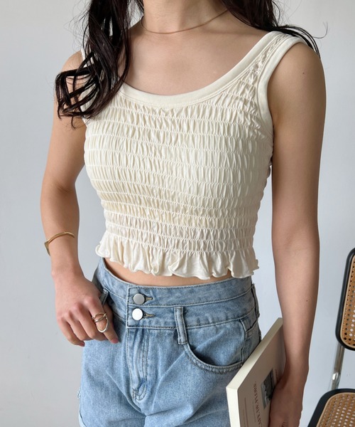 CLEA（クレア）の「パット付き シャーリング スクエアネック タンクトップ（タンクトップ・レディース・アイボリー/カーキ/ブラック/ホワイト・FREE）」の14枚目の写真