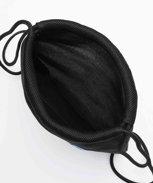 X-girl（エックスガール）の「OVAL LOGO MESH KNAPSACK（バックパック/リュック・レディース・ブラック/オリーブ/ブラウン・ONE SIZE）」の4枚目の写真