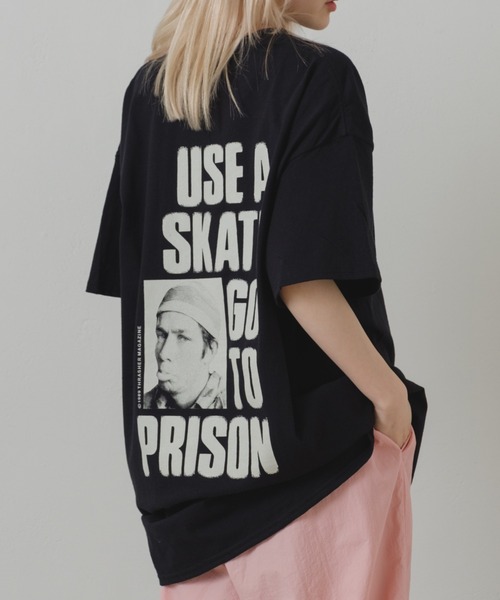 WHIMSIC（ウィムジック）の「【WHIMSIC×THRASHER】GO TO PRISON（Tシャツ/カットソー・メンズ・ホワイト/ライトグレー/ブラック・FREE）」の2枚目の写真