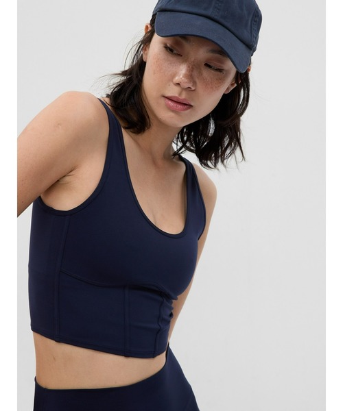 GAP(ギャップ)の「GapFit エクリプス クロップド ブラキャミ(タンクトップ・レディース・ネイビー/ブラック/コーラル/パープル・S/M/XS/L/XXS)」の2枚目の写真