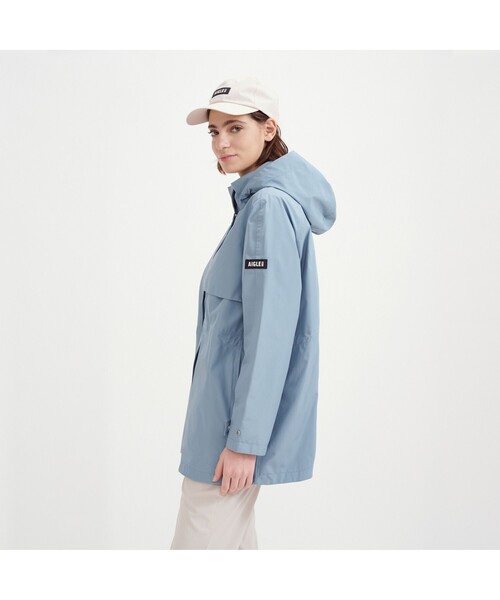 AIGLE（エーグル）の「ゴアテックス 2レイヤーリラックスジャケット（マウンテンパーカー・レディース・ナチュラル/ネイビー・M/L/S）」の9枚目の写真