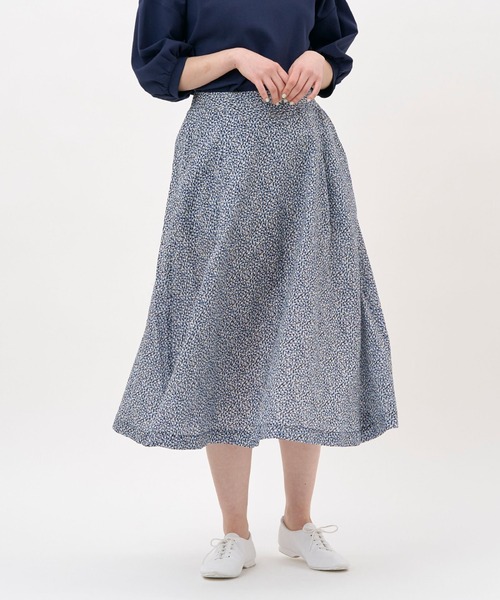 NIMES（ニーム）の「プリントフレアスカート（スカート・レディース・ブルー/ブラック・FREE）」の2枚目の写真