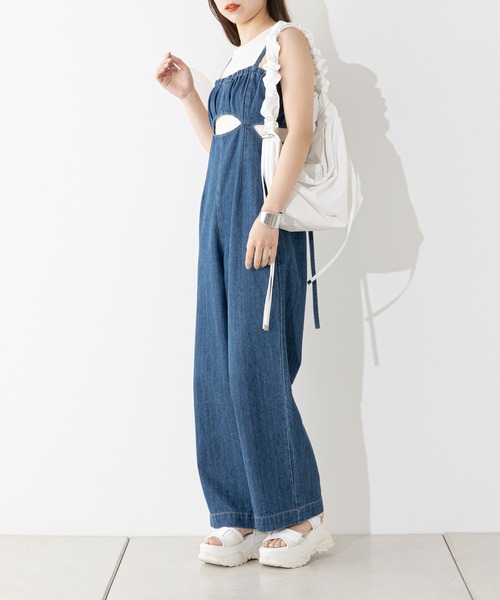 Chico(チコ)の「ドロストハンドルナイロンショルダーバッグ(ショルダーバッグ・レディース・ブルー/ブラック/ホワイト/ベージュ・FREE)」の5枚目の写真