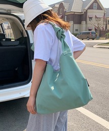 カジュアルナイロンショルダーバッグ