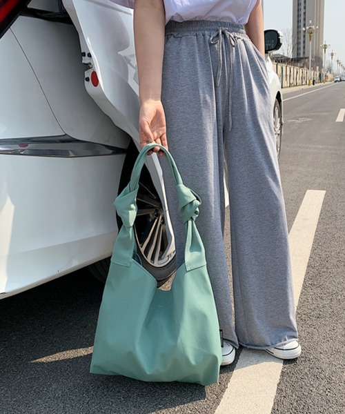 fd style(エフディ スタイル)の「カジュアルナイロンショルダーバッグ(ショルダーバッグ・レディース・Black/Navy/White/Kelly・FREE)」の13枚目の写真