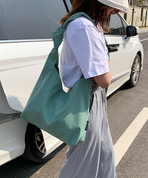 fd style(エフディ スタイル)の「カジュアルナイロンショルダーバッグ(ショルダーバッグ・レディース・Black/Navy/White/Kelly・FREE)」の14枚目の写真