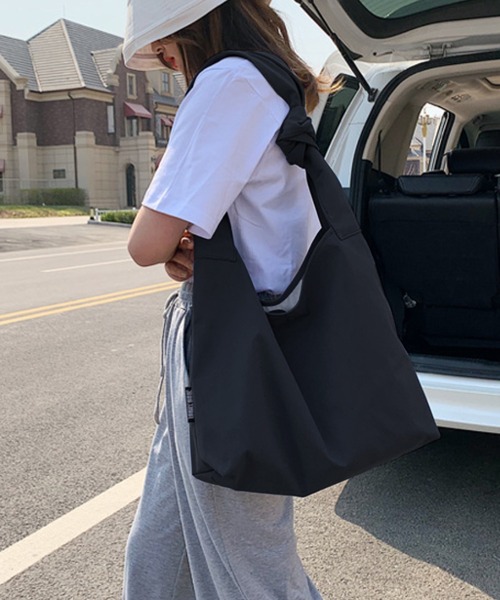 fd style(エフディ スタイル)の「カジュアルナイロンショルダーバッグ(ショルダーバッグ・レディース・Black/Navy/White/Kelly・FREE)」の20枚目の写真