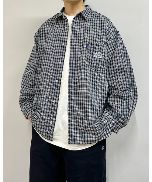 WHO'S WHO gallery（フーズフーギャラリー）の「COOPER FACT チェック刺繍ビッグシャツ（シャツ/ブラウス・メンズ・ネイビー/ホワイト・FREE）」の14枚目の写真