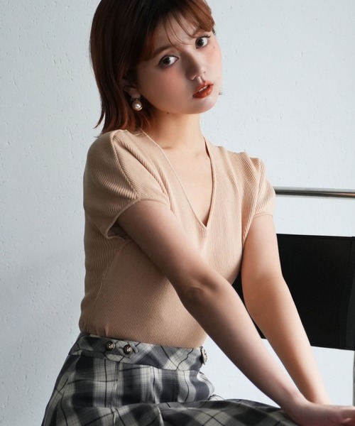 SAISON DE PAPILLON(セゾンドパピヨン)の「フレンチスリーブVネックニット(ニット/セーター・レディース・エンジ/ベージュ/ブラック・L/M/S)」の19枚目の写真