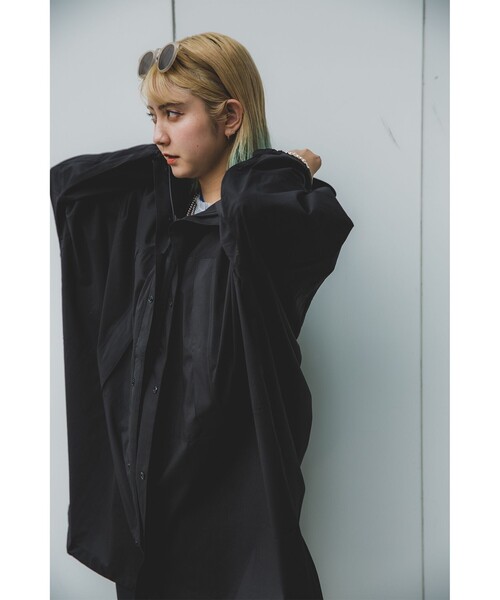 Ray BEAMS（レイビームス）の「THE NORTH FACE / Taguan Poncho（その他アウター・レディース・ブラウン系その他3/ブラック・MEDIUM）」の4枚目の写真