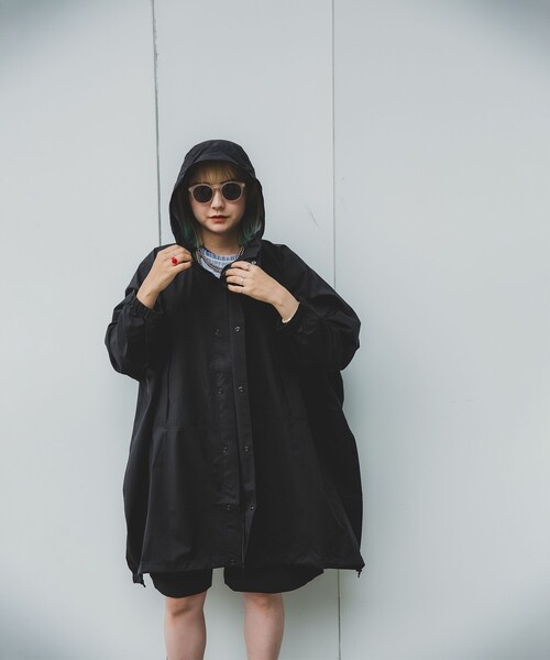 Ray BEAMS（レイビームス）の「THE NORTH FACE / Taguan Poncho（その他アウター・レディース・ブラウン系その他3/ブラック・MEDIUM）」の6枚目の写真