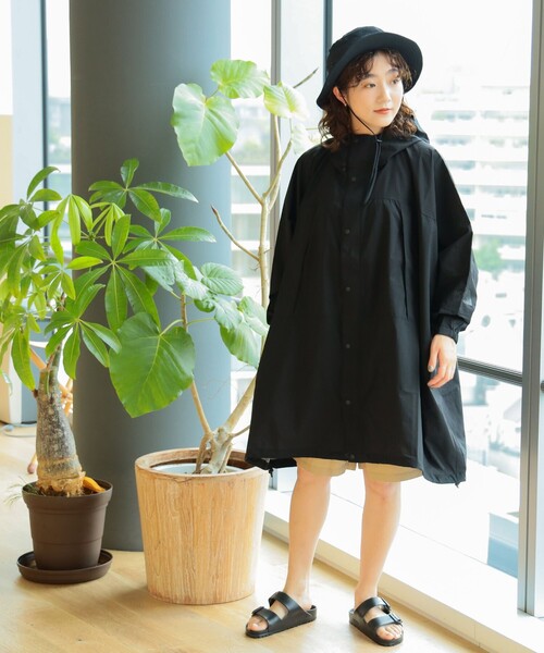 Ray BEAMS（レイビームス）の「THE NORTH FACE / Taguan Poncho（その他アウター・レディース・ブラウン系その他3/ブラック・MEDIUM）」の15枚目の写真