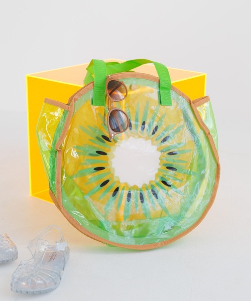 BAYFLOW（ベイフロー）の「フルーツプールバッグ [35cm×35cm](KIDS)（トートバッグ・キッズ・グリーン/レッド/ピンク/オレンジ/イエロー/ライトイエロー/レッド系・FREE）」の2枚目の写真