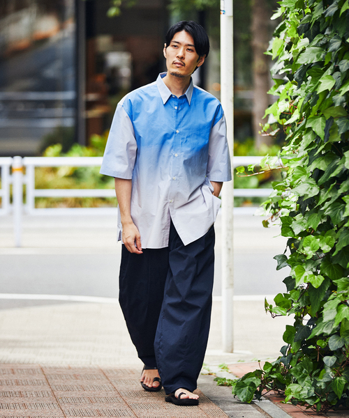 EDIFICE（エディフィス）の「グラデーション レギュラーカラー 半袖シャツ（シャツ/ブラウス・メンズ・グリーン/ダークブルー・LARGE/MEDIUM）」の6枚目の写真