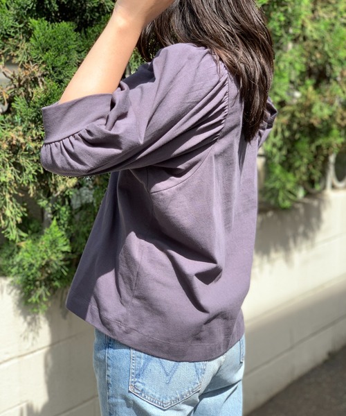 mi via loca(ミヴィアロカ)の「オープンエンド糸 袖ボリュームトップス(Tシャツ/カットソー・レディース・スミクロ/オフホワイト・FREE)」の5枚目の写真