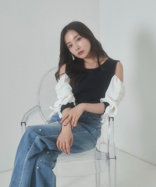 ANDGEEBEE(アンジービー)の「ギャザースリーブニットトップス(その他トップス・レディース・ブラック×ホワイト/ピンク・MEDIUM)」の3枚目の写真