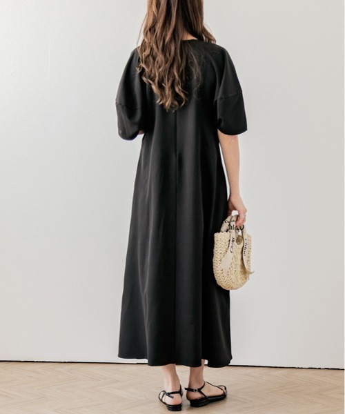 AMELY(エミリー)の「ランタン袖ワンピース(ワンピース・レディース・ベージュ/ブラック/イエロー/ピンク・フリー)」の7枚目の写真