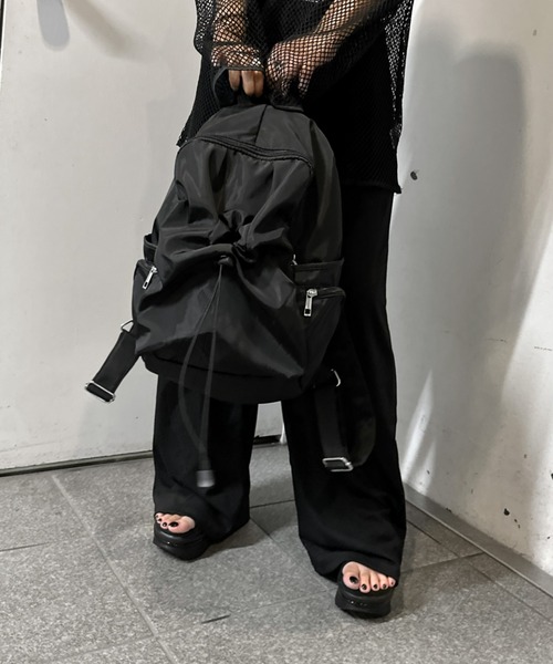 LVEU.（ラブユ.）の「【LVEU.】フロントドローコードバックパック（リュックサック） / バッグ 鞄 BAG リュック バックパック ドローコード A4 ブラック ZOZOTOWN限定（バックパック/リュック・レディース・ブラック・FREE）」の8枚目の写真