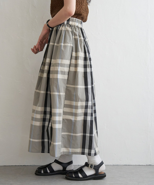 VENCEEXCHANGE（ヴァンスエクスチェンジ）の「タフタチェックギャザースカート（スカート・レディース・グリーン系/ブルー系/レッド系/ブルー/ブラック/オフホワイト/レッド/グリーン/グレー/ダークグリーン/エンジ/ネイビー/グリーン系その他/グリーン系その他2/その他1/ホワイト/ライトグレー/ライトカーキ・FREE）」の5枚目の写真