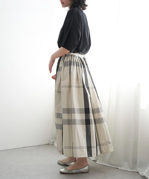 VENCEEXCHANGE（ヴァンスエクスチェンジ）の「タフタチェックギャザースカート（スカート・レディース・グリーン系/ブルー系/レッド系/ブルー/ブラック/オフホワイト/レッド/グリーン/グレー/ダークグリーン/エンジ/ネイビー/グリーン系その他/グリーン系その他2/その他1/ホワイト/ライトグレー/ライトカーキ・FREE）」の22枚目の写真