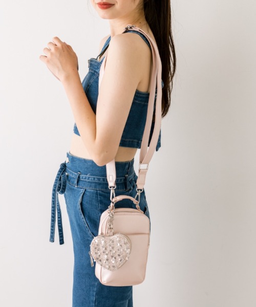 OLIVE des OLIVE（オリーブデオリーブ）の「ハートポーチ付スマホショルダー　1032120070（ショルダーバッグ・レディース・ピンク/シルバー/ブラック・FREE）」の12枚目の写真