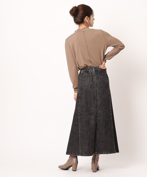 SHOO・LA・RUE（シューラルー）の「◆シアーハイネックインナー（Tシャツ/カットソー・レディース・ホワイト系/サンドベージュ/ブラック・02/03/04）」の12枚目の写真