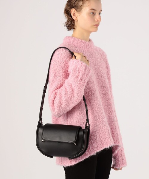 セール】BONASTRE LOVNI メッセンジャーバッグ M（ショルダーバッグ