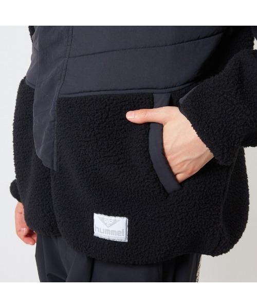 hummel(ヒュンメル)の「hummel/ヒュンメル hummel PLAYボアフリースジャケット(ブルゾン・メンズ・ブラック/オフホワイト/ブラウン・L/O/S/M/XO)」の4枚目の写真