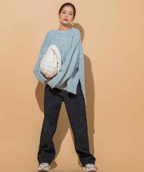 VICKY(ビッキー)の「【KOREAN ITEM】パデットショルダーバッグ(ショルダーバッグ・レディース・ブラック/オフホワイト・FREE)」の3枚目の写真