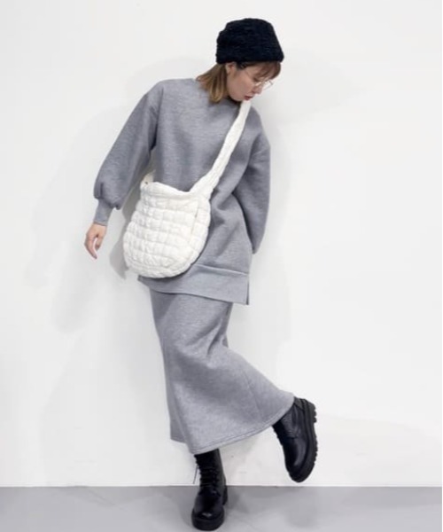 VICKY(ビッキー)の「【KOREAN ITEM】パデットショルダーバッグ(ショルダーバッグ・レディース・ブラック/オフホワイト・FREE)」の19枚目の写真