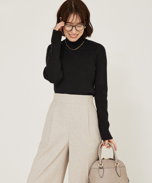 abahouse mavie（アバハウスマヴィ）の「ストレッチリブハイネックプルオーバー/タートル/冬服（ニット/セーター・レディース・ラベンダー/ブラック/ホワイト/ホワイト系その他/アイボリー/ブラック系その他/ダークグリーン・フリー）」の4枚目の写真