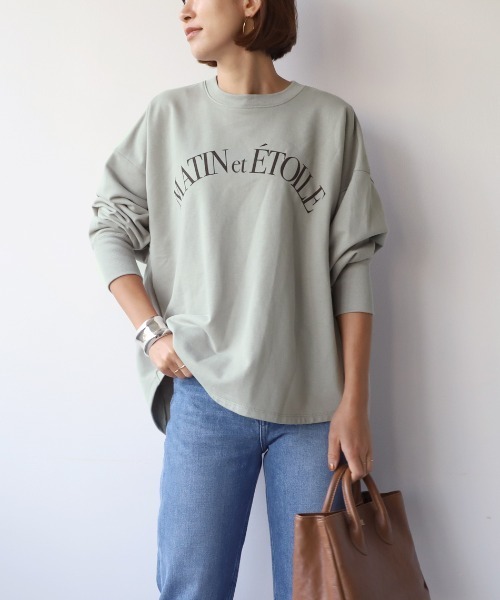 MICA&DEAL(マイカ&ディール)の「"MATIN et ETOILE"ロゴ裏起毛スウェット(スウェット・レディース・チャコールグレー/ブルーグレー/ホワイト/グレイッシュベージュ・FREE)」の3枚目の写真