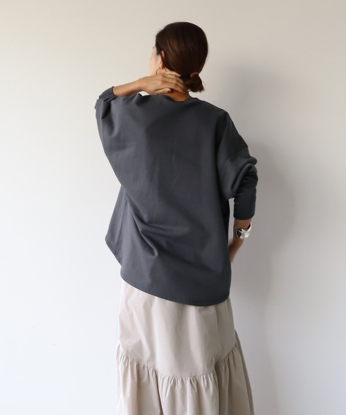 MICA&DEAL(マイカ&ディール)の「"MATIN et ETOILE"ロゴ裏起毛スウェット(スウェット・レディース・チャコールグレー/ブルーグレー/ホワイト/グレイッシュベージュ・FREE)」の12枚目の写真