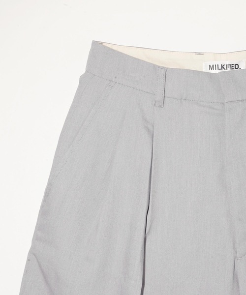 MILKFED.(ミルクフェド)の「TWO TUCK SHORTS(その他パンツ・レディース・ライトグリーン/ベージュ/ライトグレー・S/M)」の12枚目の写真