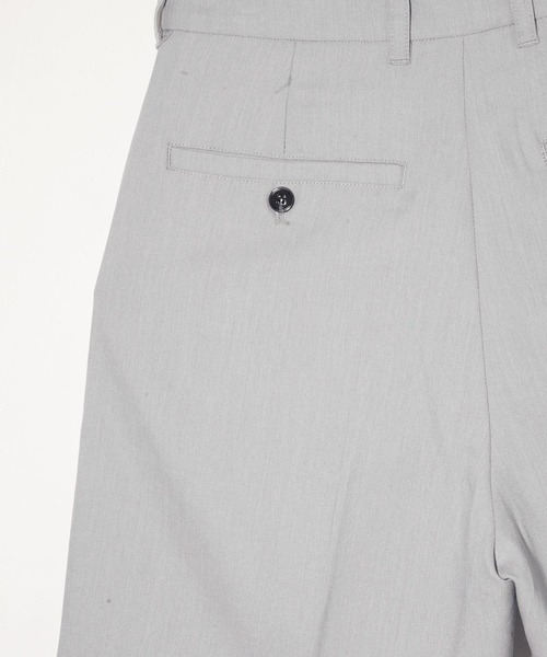 MILKFED.(ミルクフェド)の「TWO TUCK SHORTS(その他パンツ・レディース・ライトグリーン/ベージュ/ライトグレー・S/M)」の14枚目の写真