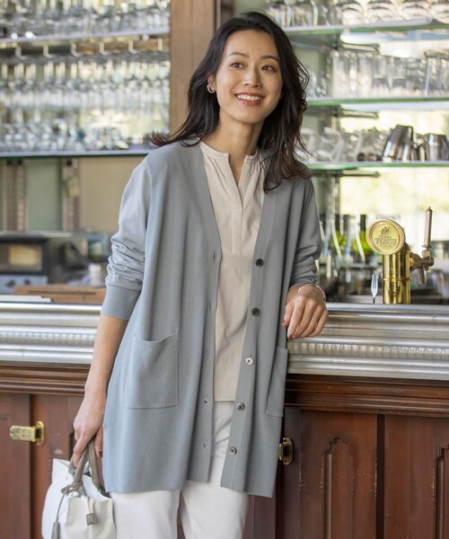 J.PRESS Ladies(J.プレス レディス)の「【洗える】COTTON MODAL Vネック カーディガン(カーディガン/ボレロ・レディース・ネイビー系/ダルブルー系/ライトグレー系/アイボリー系・SMALL)」の4枚目の写真