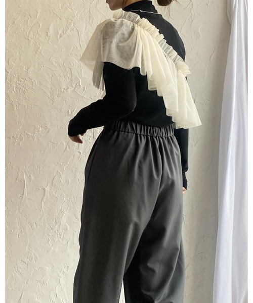 She's Closet（シーズクローゼット）の「ボリュームチュール付けフリル/つけ襟/ビスチェ【マルチウェイ】（付け襟・レディース・アイボリー/ブラック・FREE）」の5枚目の写真