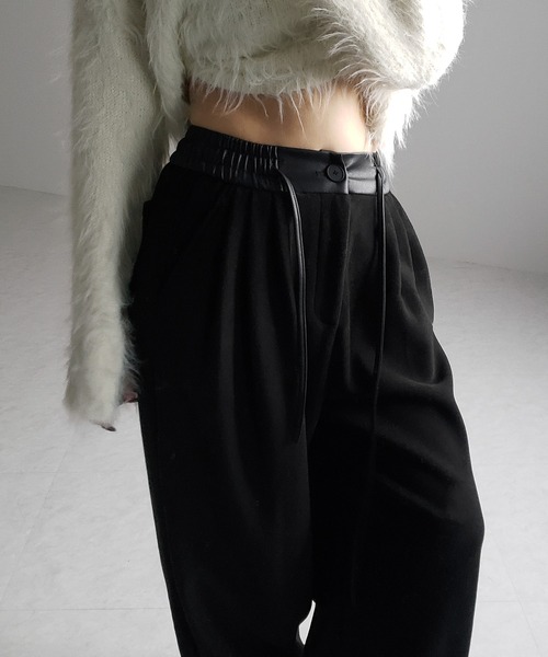 me+em select(ミームセレクト)の「※※【 裏起毛 】レザードッキングスリータックワイドスウェットパンツ / leather docking 3 tuck wide sweat pants(スウェットパンツ・レディース・グレー/ブラック・SMALL/MEDIUM/LARGE)」の18枚目の写真