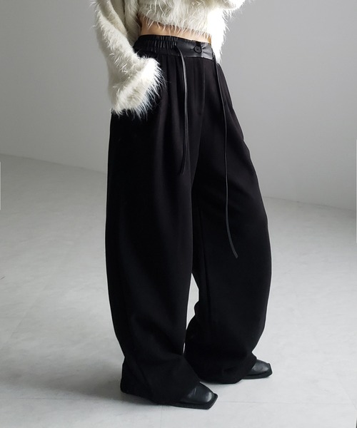 me+em select(ミームセレクト)の「※※【 裏起毛 】レザードッキングスリータックワイドスウェットパンツ / leather docking 3 tuck wide sweat pants(スウェットパンツ・レディース・グレー/ブラック・SMALL/MEDIUM/LARGE)」の19枚目の写真