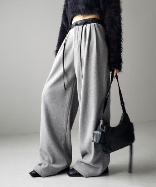 me+em select(ミームセレクト)の「※※【 裏起毛 】レザードッキングスリータックワイドスウェットパンツ / leather docking 3 tuck wide sweat pants(スウェットパンツ・レディース・グレー/ブラック・SMALL/MEDIUM/LARGE)」の14枚目の写真