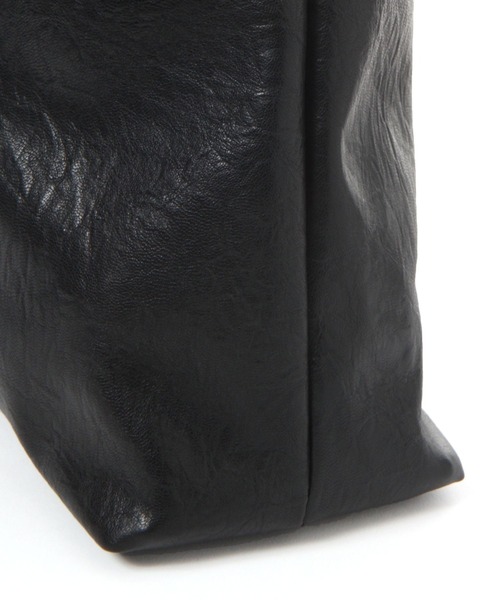 3.3 Field Trip （3.3フィールドトリップ）の「【UNISEX】3.3 Field Trip／BIG HOBO SHOULDE  2108818（トートバッグ・レディース・ブラック/ブラウン・FREE）」の9枚目の写真