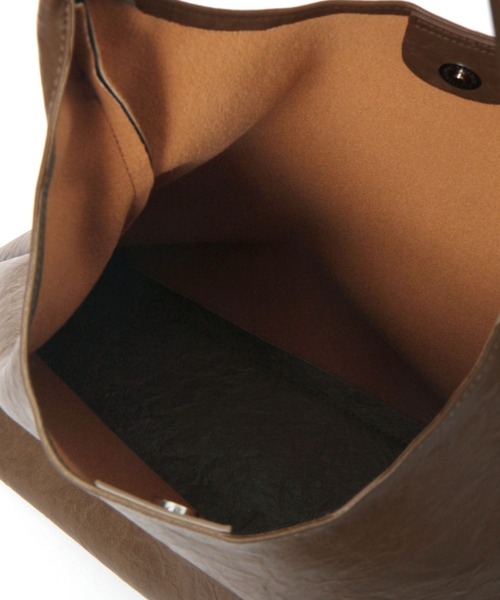 3.3 Field Trip （3.3フィールドトリップ）の「【UNISEX】3.3 Field Trip／BIG HOBO SHOULDE  2108818（トートバッグ・レディース・ブラック/ブラウン・FREE）」の19枚目の写真