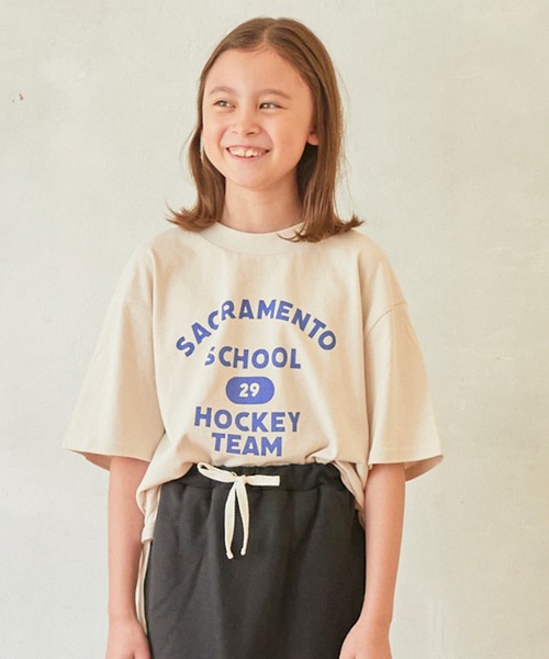 undeny.(アンディニ-)の「アンディニー TEAM Tシャツ(Tシャツ/カットソー・キッズ・ブルー/ホワイト/ベージュ系その他・L/XL/M)」の1枚目の写真