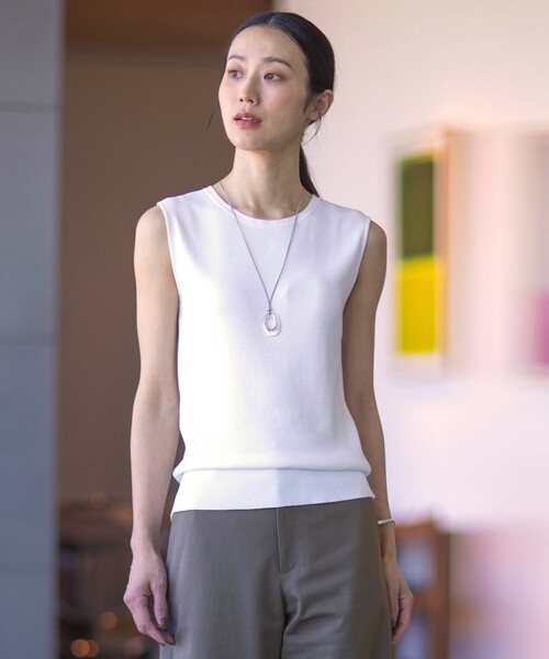 J.PRESS(ジェイプレス)の「【洗える】ニット タンクトップ(タンクトップ・レディース・ブラック系/ホワイト系・MEDIUM/LARGE)」の2枚目の写真