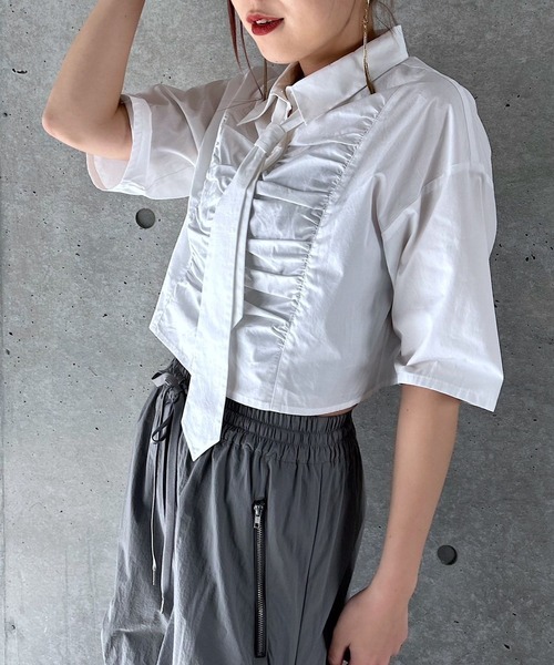 PAGEBOY（ページボーイ）の「ネクタイツキショートシャツ（シャツ/ブラウス・レディース・オフホワイト/ブルー/ブラック・FREE）」の6枚目の写真