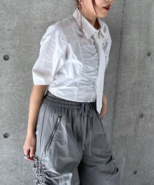 PAGEBOY（ページボーイ）の「ネクタイツキショートシャツ（シャツ/ブラウス・レディース・オフホワイト/ブルー/ブラック・FREE）」の7枚目の写真