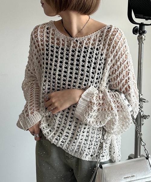 apres jour mignon(アプレジュールミニョン)の「ラメメッシュニット【ZOZOTOWN限定アイテム】(ニット/セーター・レディース・ピンク/ブラック/オフホワイト/ブルー・X-LARGE/フリー)」の5枚目の写真