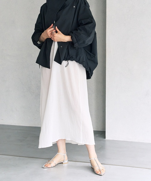 LE TALON（ルタロン）の「《追加》ポインテッドダブルTストラップサンダル（サンダル・レディース・ホワイト/シルバー/ブラック系その他・SMALL/MEDIUM/LARGE/X-LARGE/X-SMALL）」の13枚目の写真