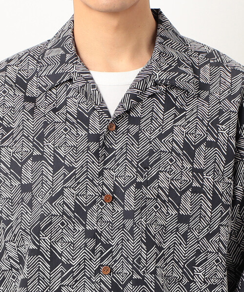 Purple&Yellow（パープルアンドイエロー）の「コットンアフリカン柄プリントシャツ（シャツ/ブラウス・メンズ・ブラック・MEDIUM/SMALL/LARGE）」の4枚目の写真